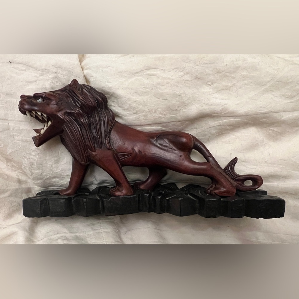 Vintage Hand-Carved Wooden Lion figurine Hong Kong